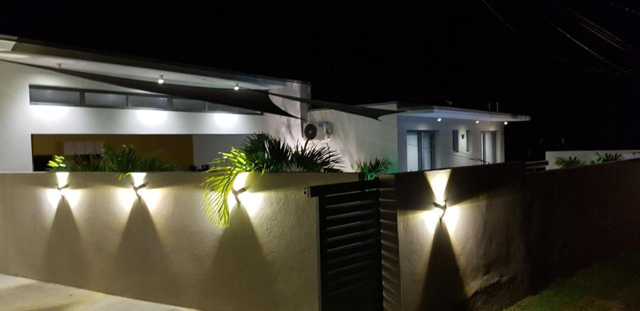 Palm Villas ساينت آن المظهر الخارجي الصورة